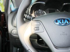 2013款 1.6L 自动 Premium