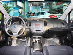 2013款 1.6L 自动 Premium
