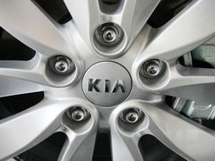 2013款 1.6L 自动 Premium