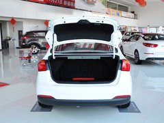 2013款 1.6L 自动 Premium