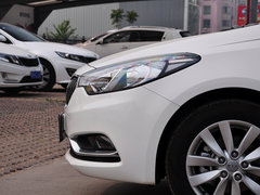 2013款 1.6L 自动 DLX