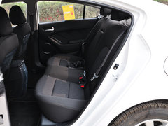 2013款 1.6L 自动 DLX