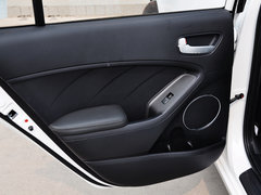 2013款 1.6L 自动 DLX