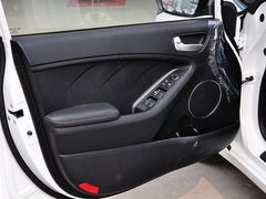 2013款 1.6L 自动 DLX
