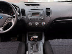 2013款 1.6L 自动 DLX