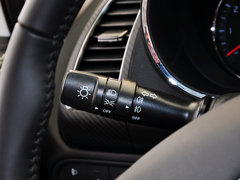 2013款 1.6L 自动 DLX