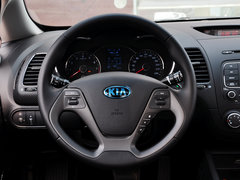 2013款 1.6L 自动 DLX