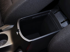 2013款 1.6L 自动 DLX