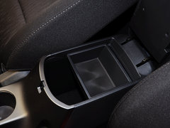 2013款 1.6L 自动 DLX