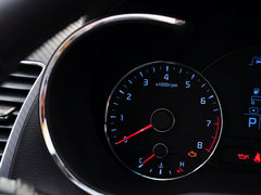 2013款 1.6L 自动 DLX