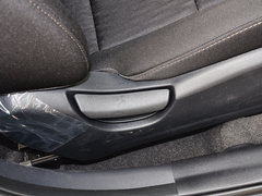 2013款 1.6L 自动 DLX