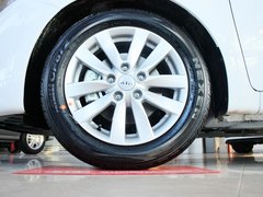 2013款 1.6L 自动 GLS