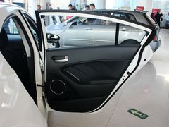 2013款 1.6L 自动 GLS