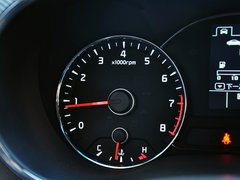 2013款 1.6L 手动 GLS