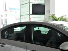 2013 三厢 1.6 手动 精英型