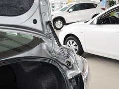2013 三厢 1.6 手动 精英型