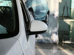 2013 三厢 1.6 自动 精英型