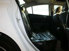 2013 三厢 1.6 自动 精英型