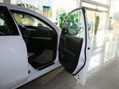 2013 三厢 1.6 自动 精英型