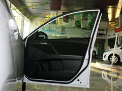 2013 三厢 1.6 自动 精英型