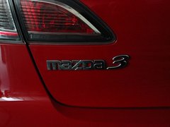 2013 三厢 1.6 自动 精英型