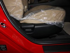 2013 三厢 1.6 自动 精英型