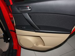 2013 三厢 1.6 自动 精英型