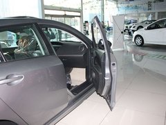 2013 三厢 1.6 自动 精英型