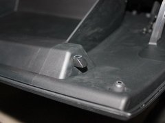 2013 三厢 1.6 自动 精英型