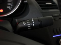 2013 三厢 1.6 自动 精英型