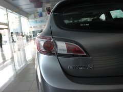 2013 三厢 1.6 自动 精英型