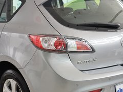 2013 三厢 1.6 自动 精英型