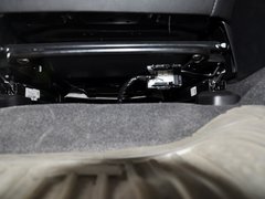 2013 三厢 1.6 自动 精英型