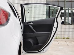 2013 三厢 1.6 自动 精英型