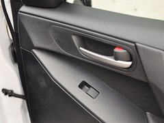 2013 三厢 1.6 自动 精英型