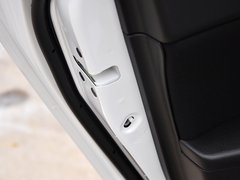 2013 三厢 1.6 自动 精英型