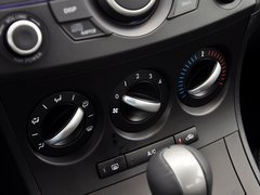 2013 三厢 1.6 自动 精英型