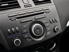 2013 三厢 1.6 自动 精英型
