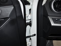 2013 三厢 2.0 自动 豪华型