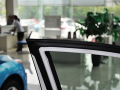 2013 三厢 2.0 自动 豪华型