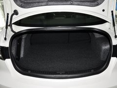2013 三厢 2.0 自动 豪华型