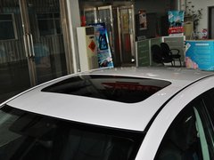 2013 三厢 2.0 自动 豪华型