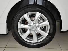 2013 三厢 2.0 自动 豪华型
