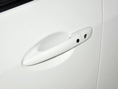 2013 三厢 2.0 自动 豪华型