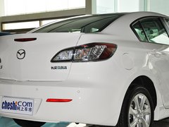 2013 三厢 2.0 自动 豪华型