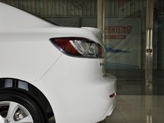 2013 三厢 2.0 自动 豪华型