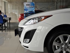 2013 三厢 2.0 自动 豪华型