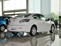 2013 三厢 2.0 自动 豪华型