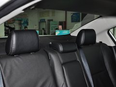 2013 三厢 2.0 自动 豪华型