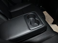 2013 三厢 2.0 自动 豪华型